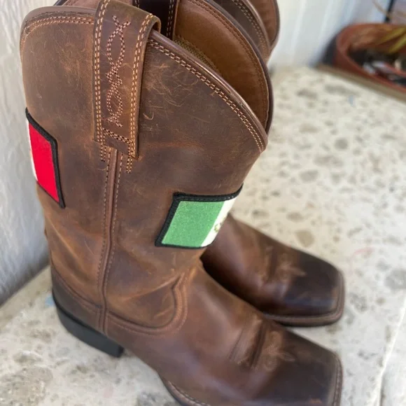 Ariat Tan Leather Cowboy Boots - Picture 4 of 6